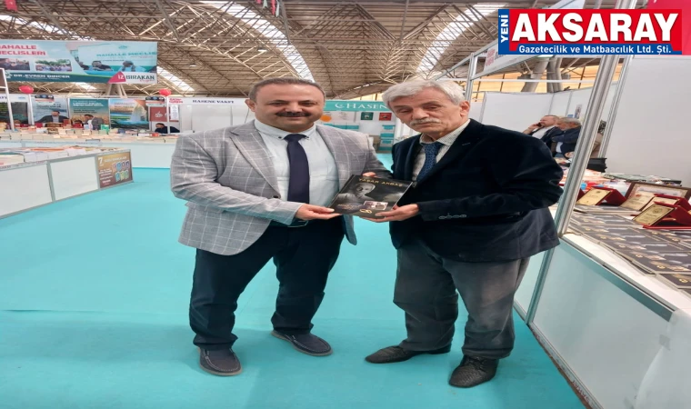 Aksaraylı şairlerde fuarda yer aldı