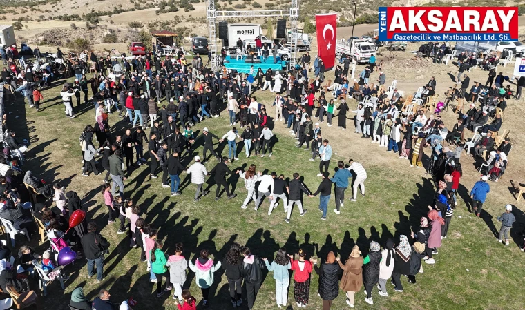 AKYAMAÇ KÖYÜNDE BU YIL İLKİ GERÇEKLEŞTİ Alıç Festivalinde gönüllerince eğlendiler