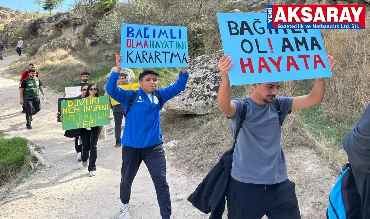 BAĞIMLILIKLA MÜCADELE Farkındalık yürüyüşü ile dikkat çektiler