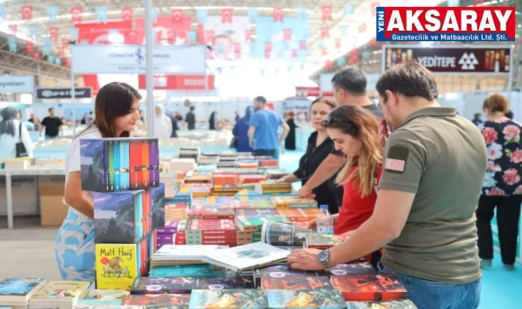 Kitap Fuarı kapılarını araladı, resmi açılış bugün