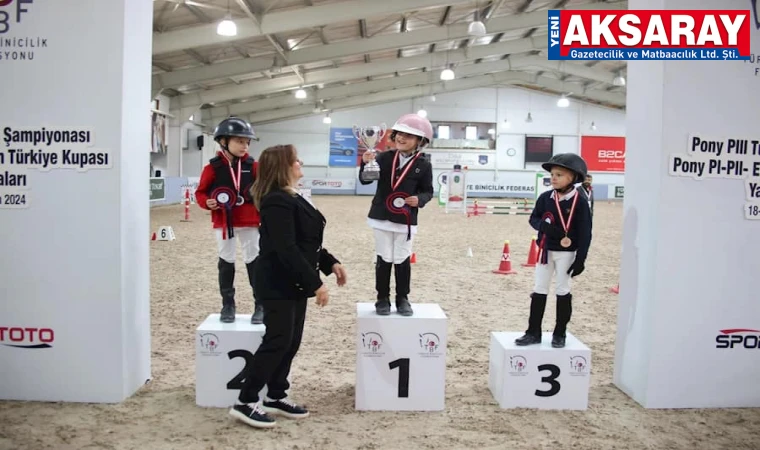 Pony binicisi şampiyonu Aksaray’dan