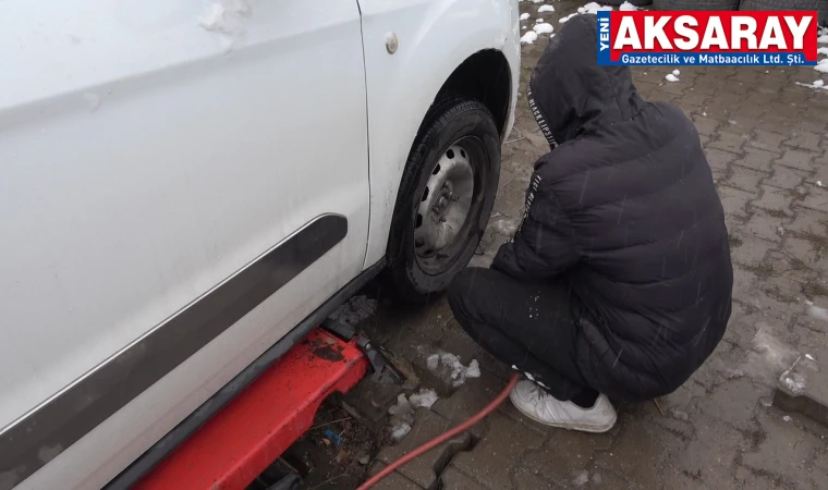 Kar yağışı lastikçilerde yoğunluk oluşturdu