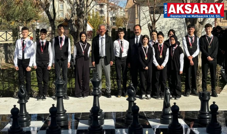 ULUIRMAK MESLEKİ VE TEKNİK ANADOLU LİSESİ Sağlıklı beslenme, hareketli yaşam ve zeka oyunları etkinlikler yapıldı