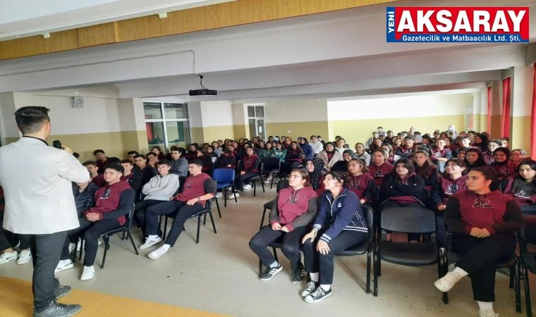 Gençlere sağlıklı beslenme eğitimi verildi