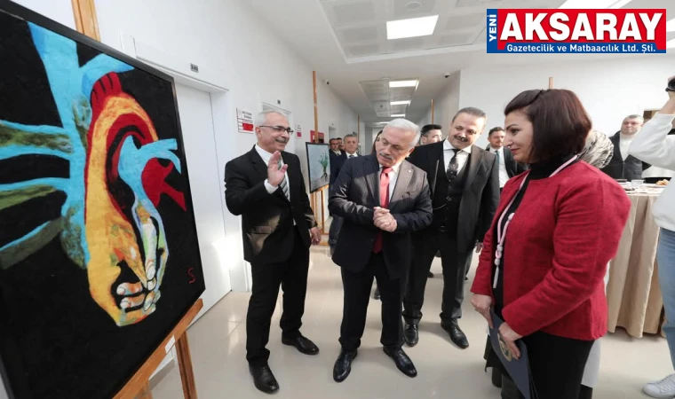 “Tıp ve Göç” ve “Vefa” Temalı Sergiler Açıldı