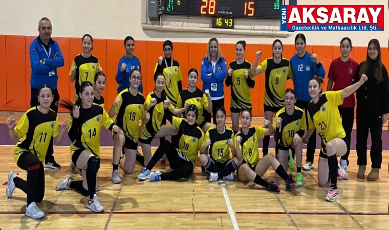 Yıldız Kızlar yarı final maçları fırtına gibi esiyor