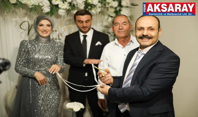 Yüzükler takıldı ailenin önemi vurgulandı