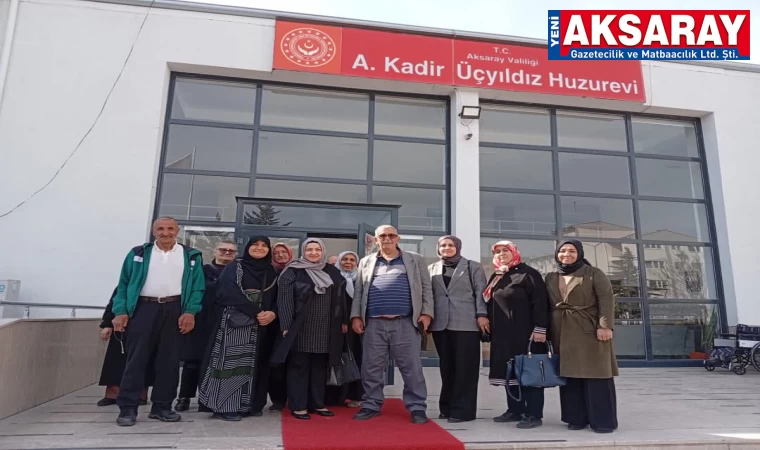Huzurevi sakinlerinin duasını aldılar