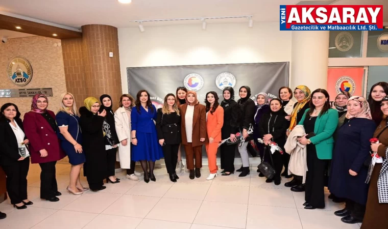 Ka­dın­lar Günü’nü kut­la­dı
