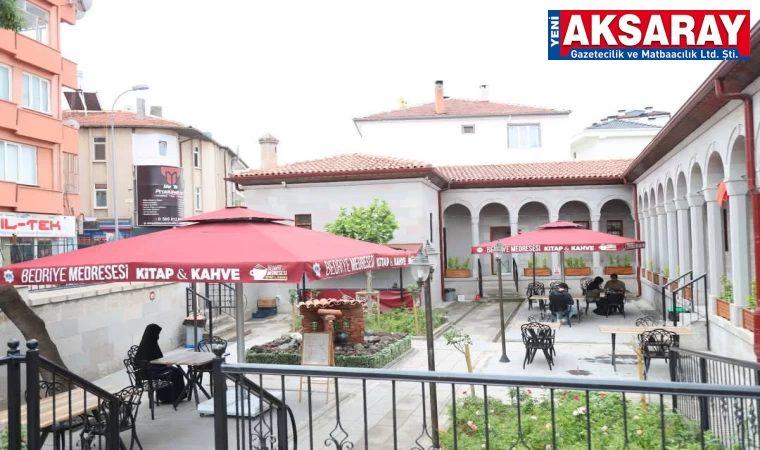 Bedriye Medresesi vatandaşlardan ilgi görüyor