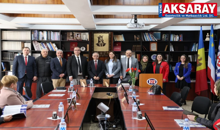 Gagauzların Kilimcilik Âdetleri kitabını tanıttı