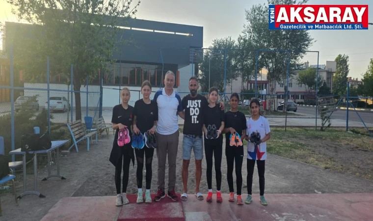 Şampiyonlara sportif malzeme desteği
