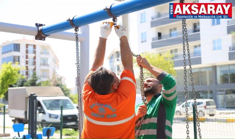 Parklarda onarım çalışmaları yapılıyor