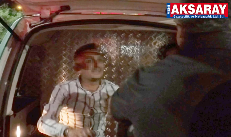 Alkollü sürücü polis aracının camını kırdı