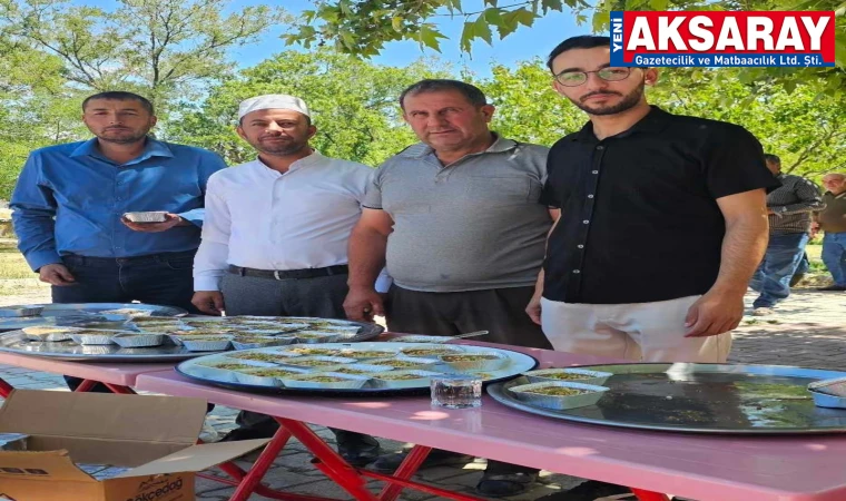 Köyde aşure ikramı