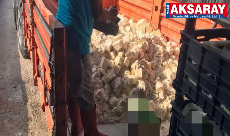 1 Tondan fazla bozulmuş peynir yakalandı
