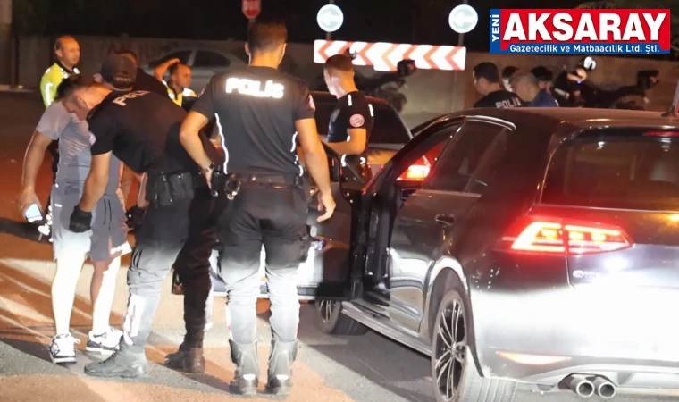 Araçlar ve şahıslar didik didik arandı  