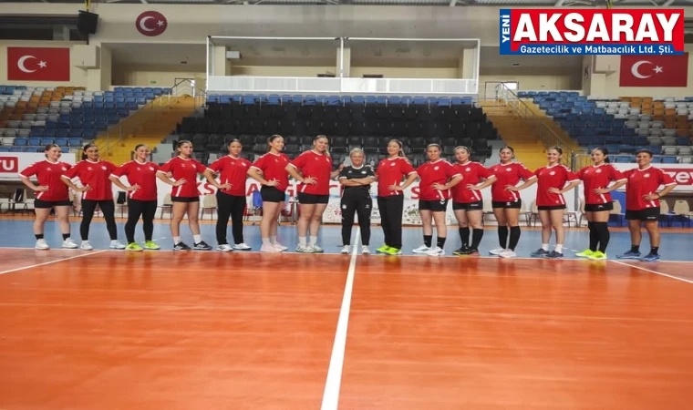 Hentbol takımı 3. hafta hazırlıklarına devam ediyor