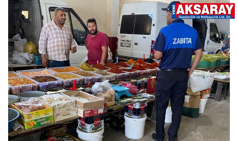 Pazarın tezgâhları tek tek incelendi