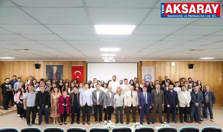 Değerlerden kopan medya zarar verir