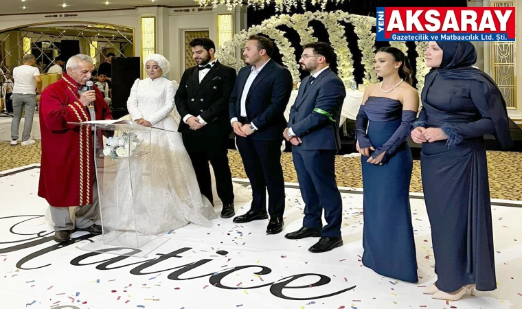 Mutlu düğün
