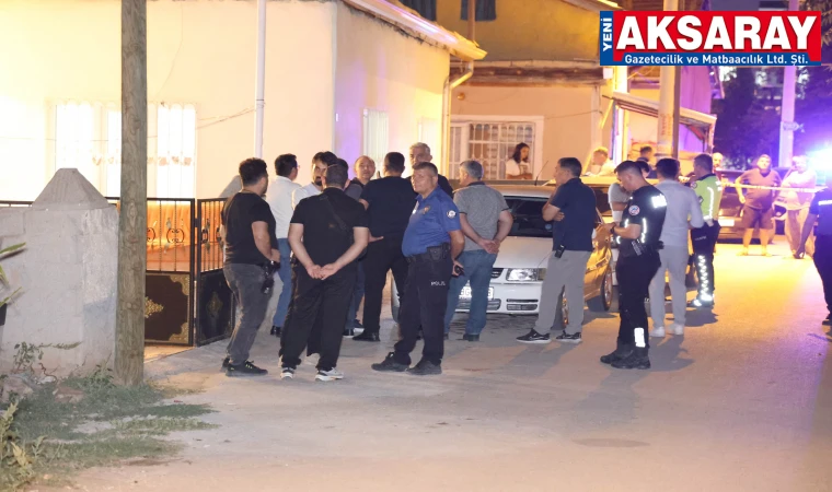 ÖNCE KOMŞUSUNU SONRA ANNESİ İLE KARDEŞİNİ ARDINDAN KENDİNİ VURDU Ailesi ve komşusuna kurşun yağdırdı: 3'ü ağır 4 yaralı