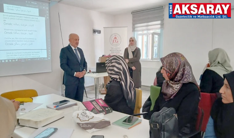 ARAPÇA KURSUNA KATILANLARA SESLENDİ ‘Kur’an’ın dili çok kıymetli’