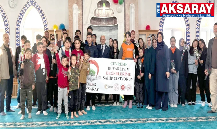 ÇEDES Projesi Tanışma gününde hanımlara çiçek verildi