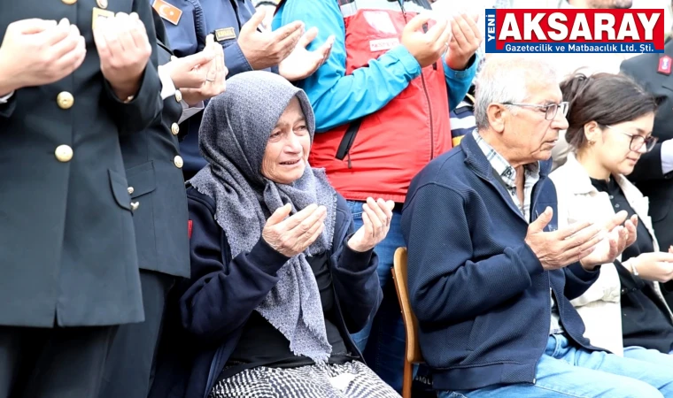 Gözyaşlarıyla uğurlandılar