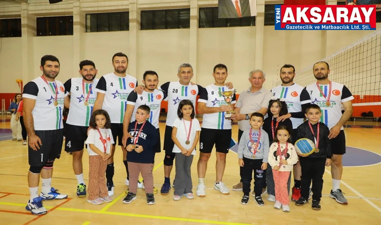 KAMU SPOR OYUNLARI'NDA KUPA SAHİPLERİNİ BULDU  Voleybolda Milli Eğitim takımları zirvede