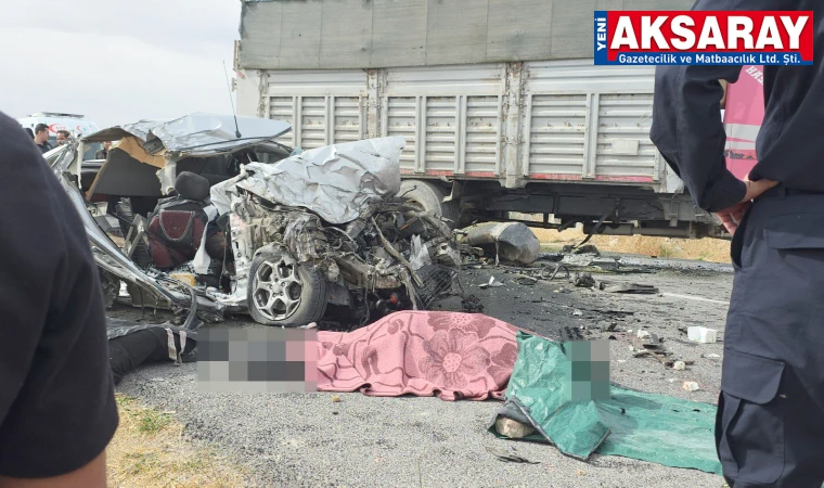 KAMYON İLE OTOMOBİL ÇARPIŞTI 3 kardeş öldü