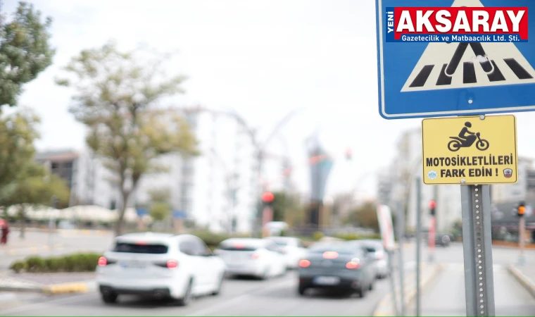 Motosikletlere özel tabelalar dikildi