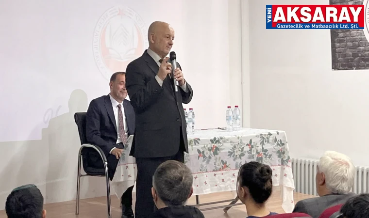 Müftü Işıldar İmam Hatipli öğrencilere konferans verdi
