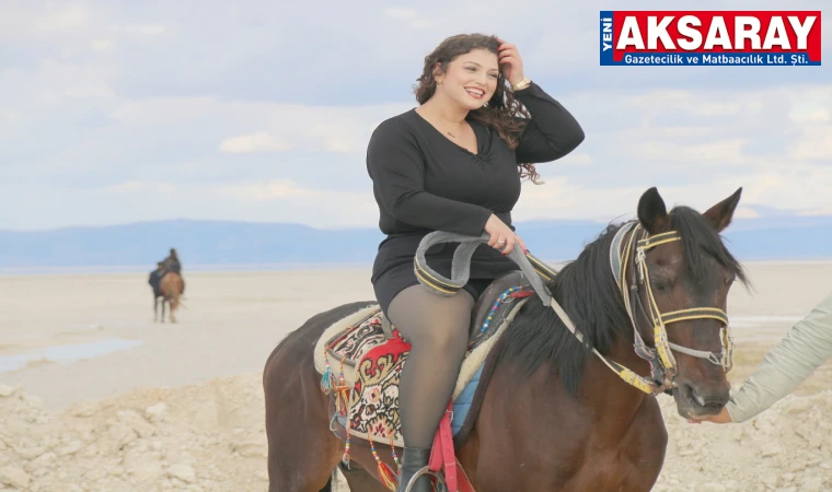 Tuz Gölü, at ve ATV turlarıyla turistlerin gözdesi oluyor