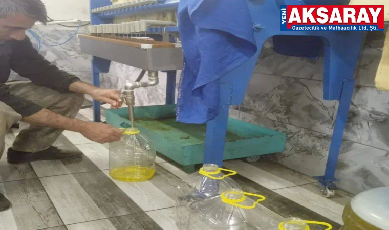 Yetiştirdiği ayçiçeğinden yağ çıkarıyor