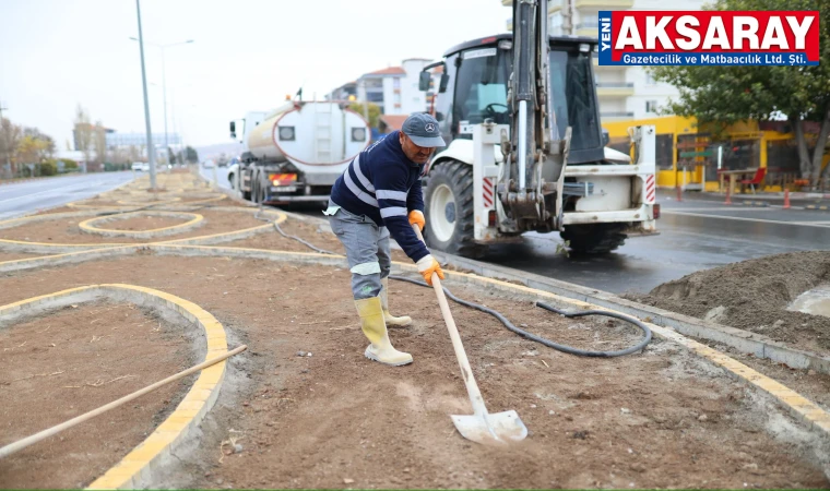 Bulvarlarda peyzaj çalışması yapılıyor