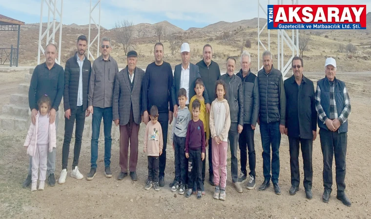 ÇEVRECİLER VE KURUM MÜDÜRLERİ EL ELE Toplanan alıçlar fidan olacak