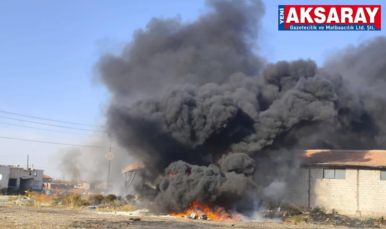 Eski sanayide atık madde yangını