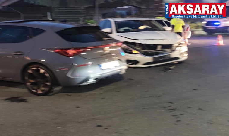 Kavşakta çarpıştılar