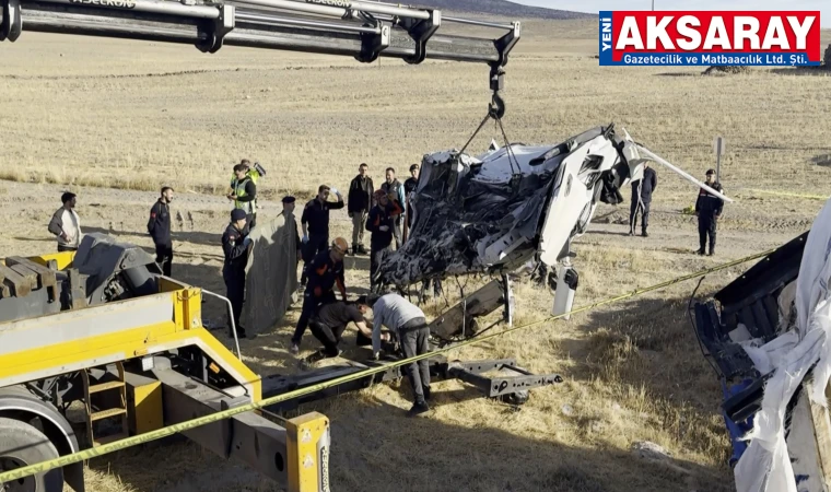 Tır şarampole düştü, sürücü kum altında kalarak can verdi
