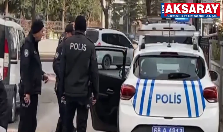 Boşanma aşamasındaki eşini başka erkekle bastı