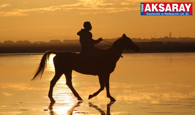 Tuz Gölü'nde gün batımı