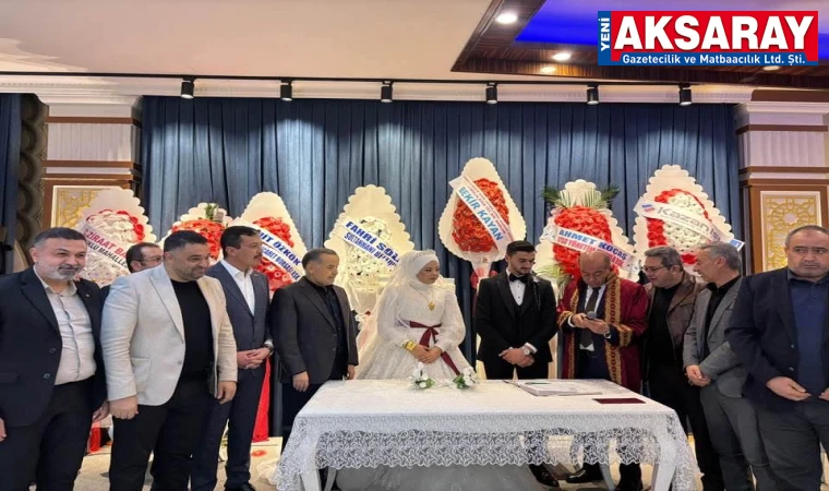 Hafta sonu düğünlerine siyasetçi ilgisi