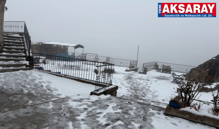 TARİHİ VE TURİSTİK MEKANLAR Beyaza bürününce turistlerin ilgisini çekti