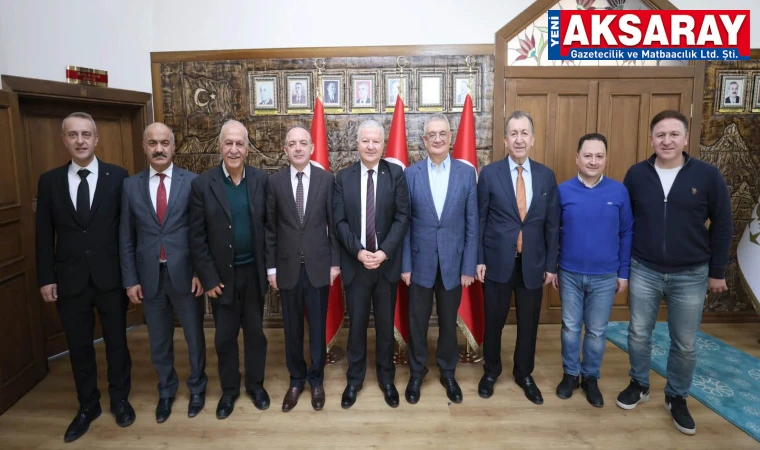 Eski vali Pekmez hayırlı olsuna geldi