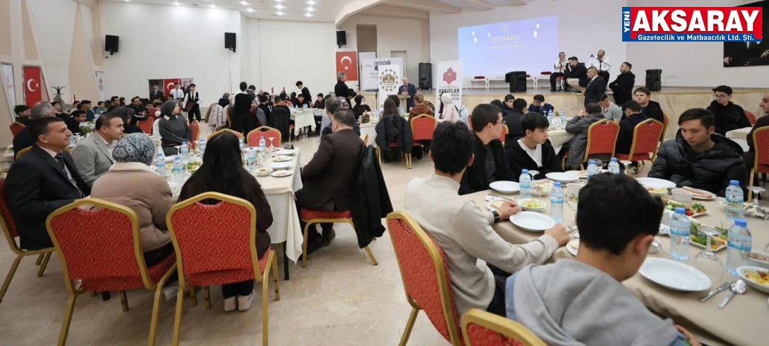 Gençlerle değerler üzerine iftar söyleşisi