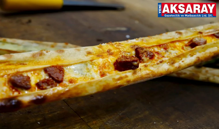 Sahurda fırınlarda sıcak pide keyfi