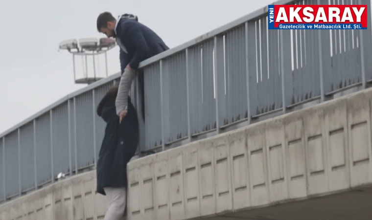 Üst geçitte can pazarı