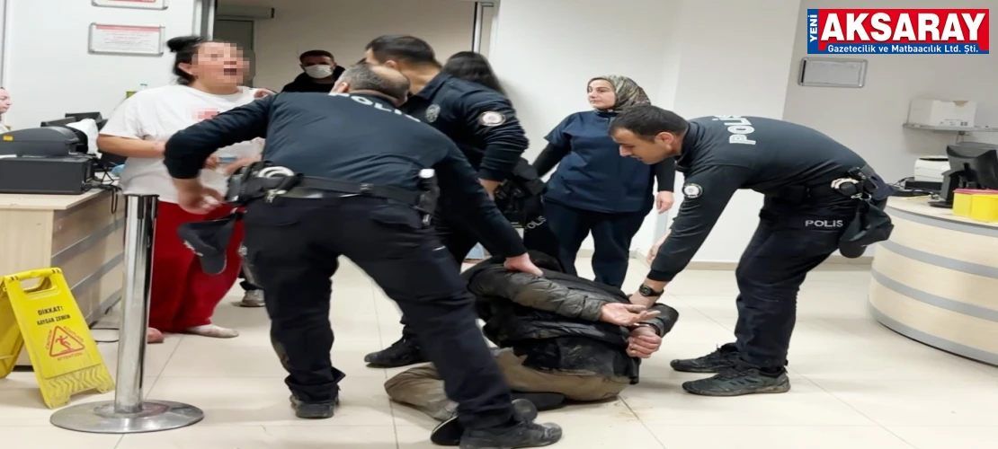 Annesinin sevgilisini bıçakladı, anne ise polis memurunu tokatladı