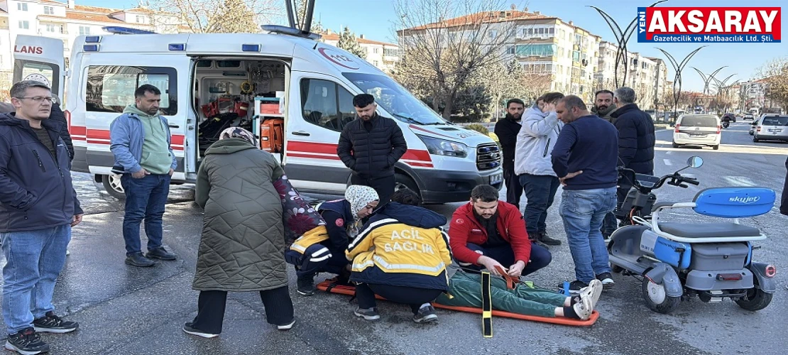 İki motosiklet çarpıştı, 4 yaralı